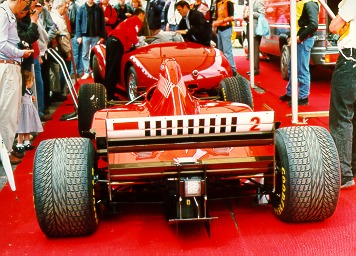 [PHOTO: Ferrari F1 car rear end close-up: 55kB]