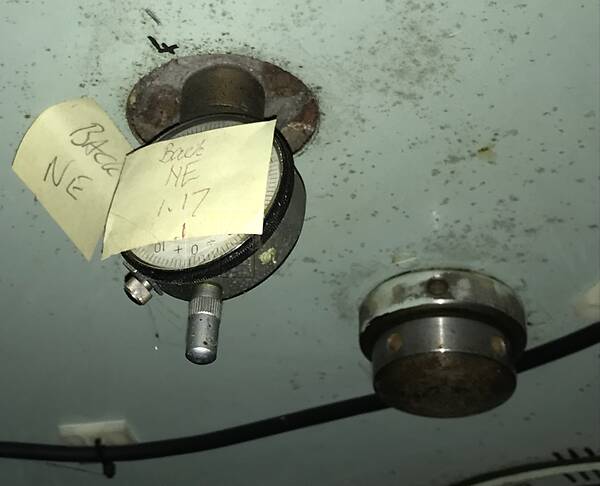 [PHOTO: Dial-gauge and Post-it notes on underside of telescope: 28kB]