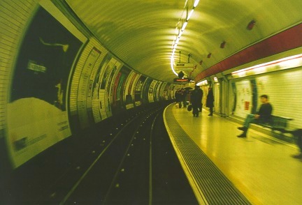 [PHOTO: tube station as seen from the cab: 39kB]